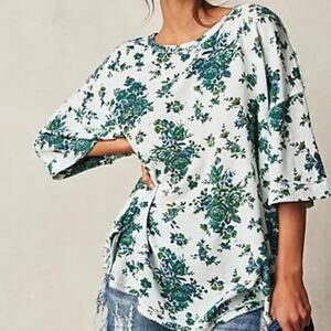 We The Free People You And Me Oversized Tee Womens XS White Green Floral Cotton